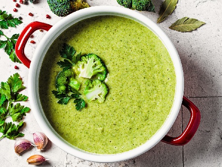 Бърза и лесна спаначена крем супа - снимка на рецептата Бърза и лесна спаначена крем супа - снимка на рецептата